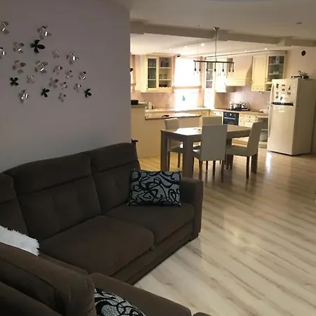 Jobb Fasor 32. Apartman Apartment